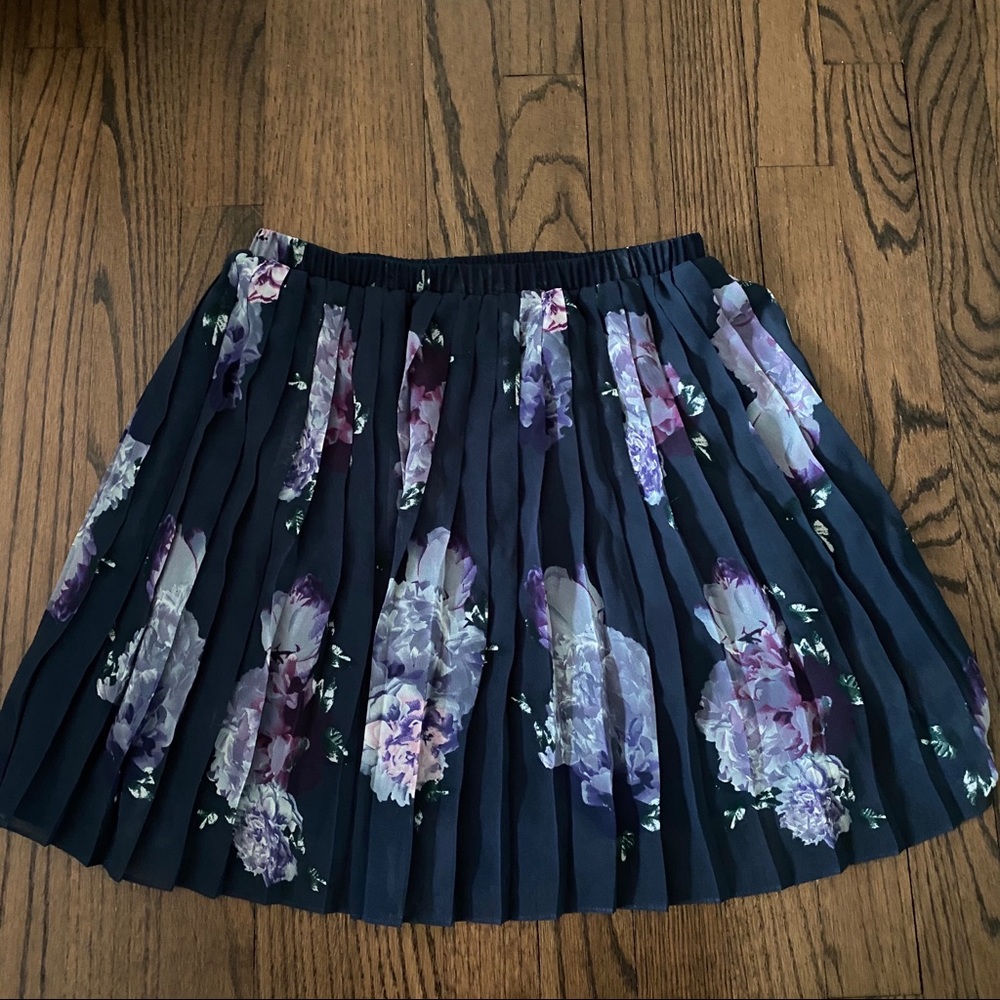 Urban Outfitters Pleated Floral Skirt